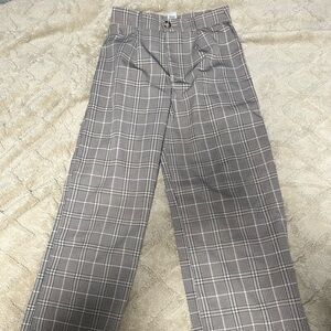 Joe BenBasset Checkered tan black and crème women’s dress pants in small